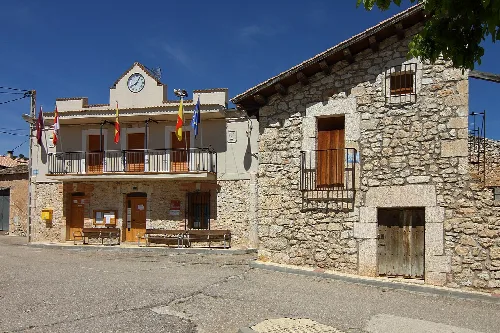 La Sequera de Haza, Plaza Mayor, Casa Consistorial