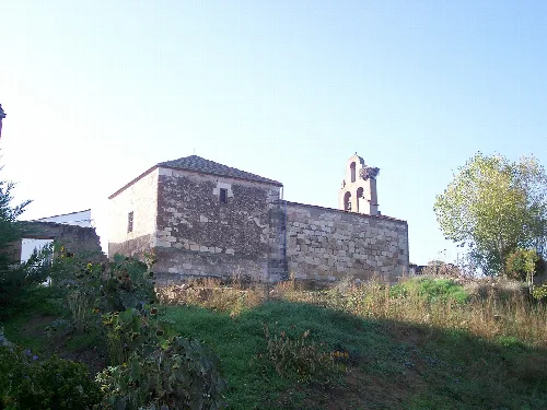 Iglesia parroquial de San Miguel Arcángel, patrón de la localidad de Cabañas de Sayago, provincia de Zamora, España