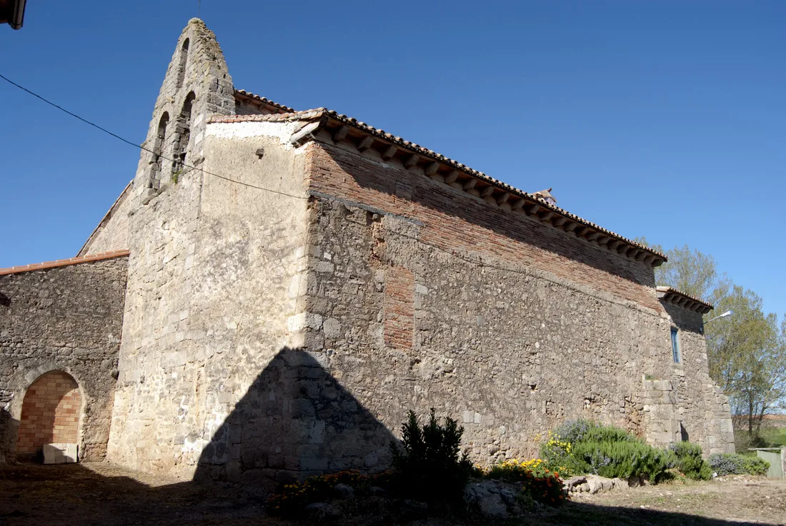 Iglesia de Rezmondo. Cara sur.
