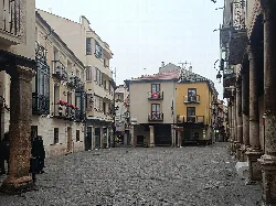Plaza del Trigo with buildings and cobbled streets in Aranda de Duero.