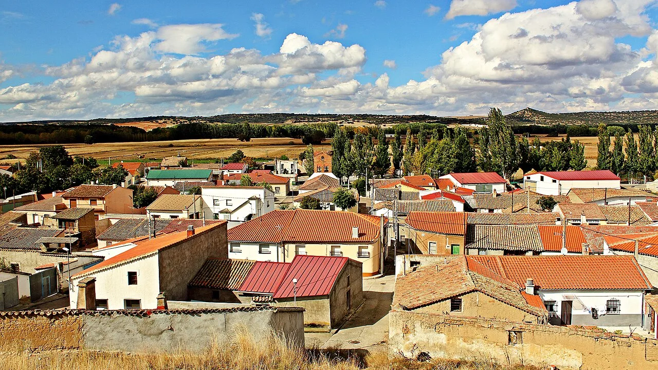 Éjeme municipio de la comarca Tierra de Alba, provincia de Salamanca.