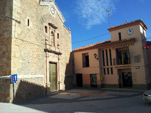 Plaça de l'Ajuntament i l'Església.