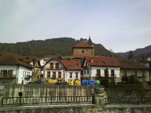 White houses and a church in Ezkaroz, Navarra.